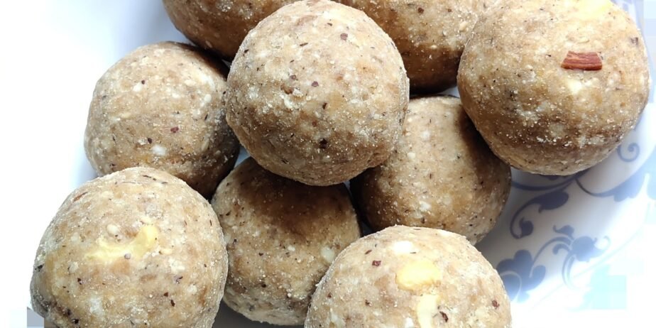 Wheat Flour(Paushtik) Ladoos